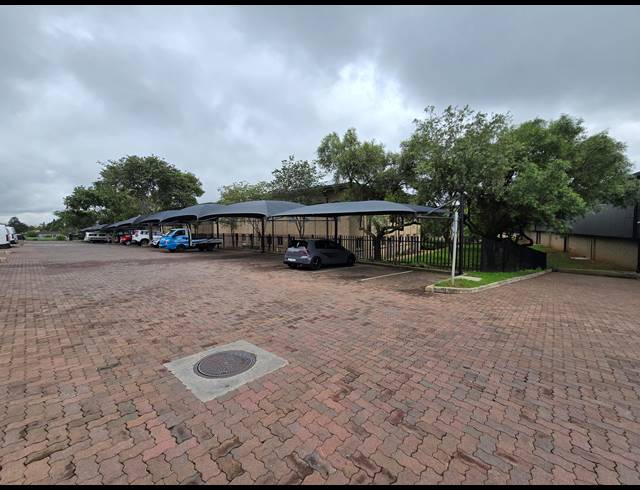 305M² WAREHOUSE TO LET IN MEADOWDALE